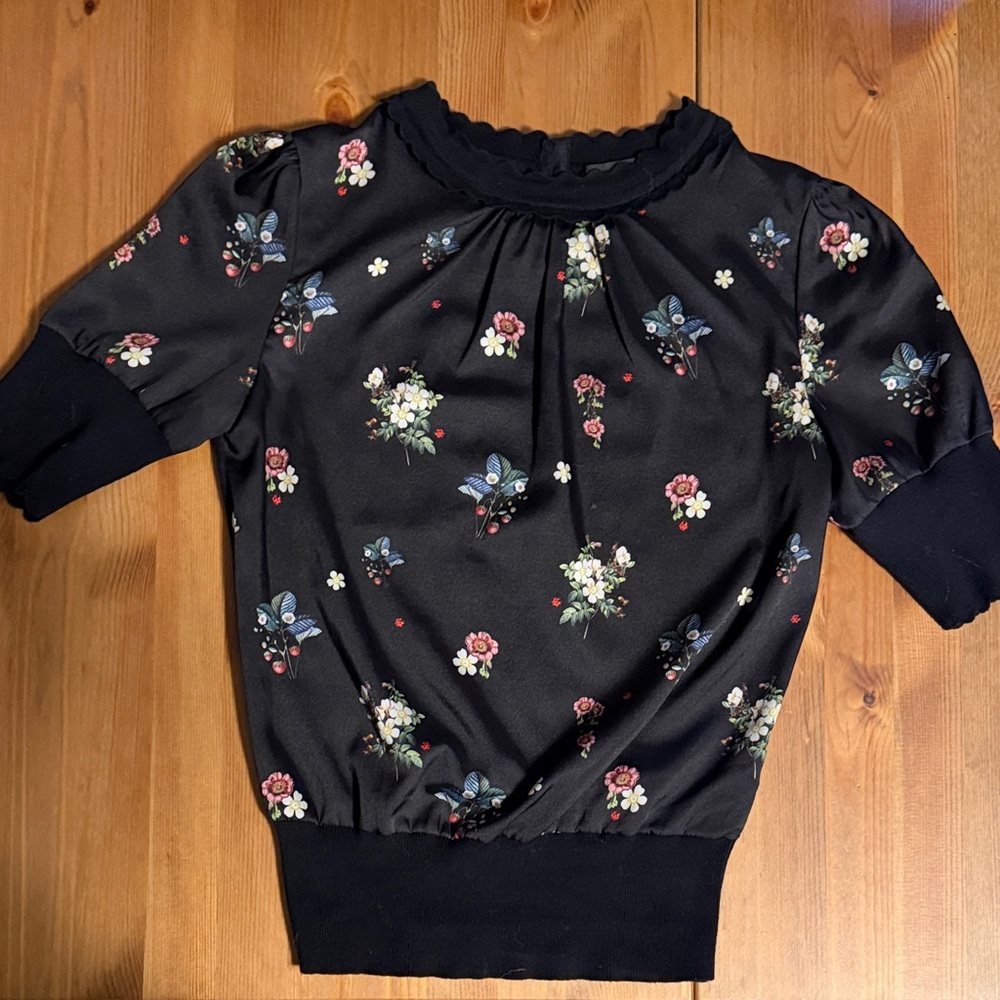 Ted Baker Black Floral Short Sleeve Blouse - Picture 5 of 6